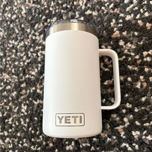 YETI Classic White Mug 24 oz